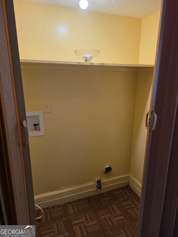 89 Tiburon Court, Lithonia, GA 30038