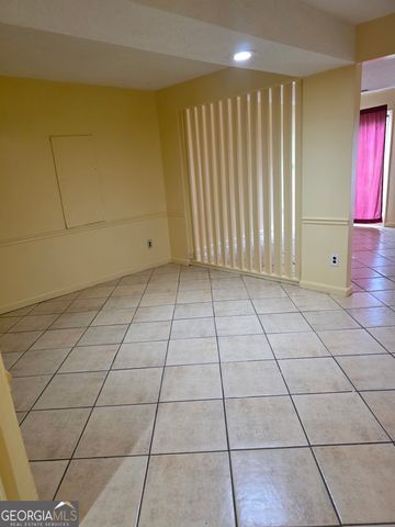89 Tiburon Court, Lithonia, GA 30038