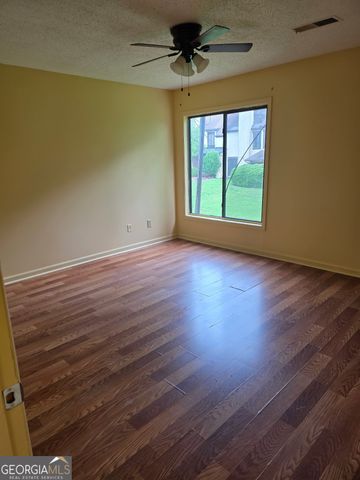 89 Tiburon Court, Lithonia, GA 30038