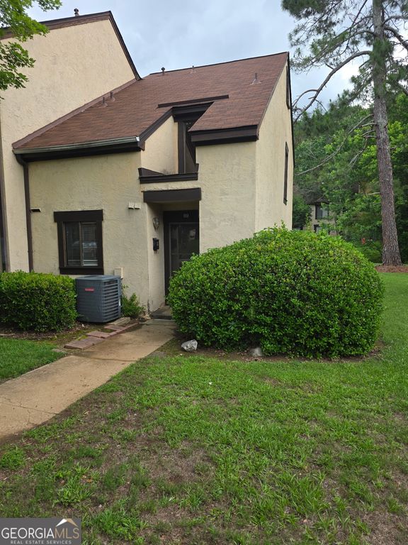 89 Tiburon Court, Lithonia, GA 30038