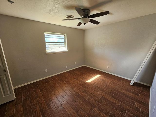 2800 NW 72nd Avenue, Norman, OK 73072