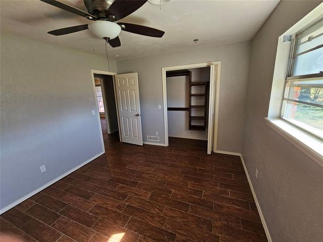 2800 NW 72nd Avenue, Norman, OK 73072