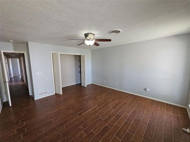 2800 NW 72nd Avenue, Norman, OK 73072