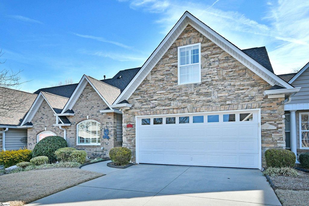 18 Pelham Springs Place, Greenville, SC 29615