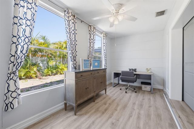 4339 50TH AVENUE S, St Petersburg, FL 33711