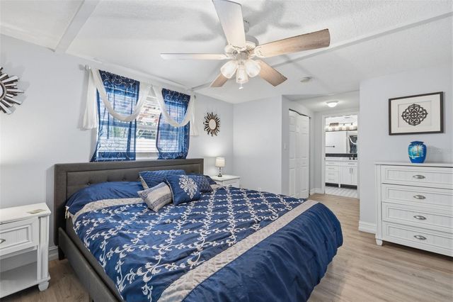 4339 50TH AVENUE S, St Petersburg, FL 33711