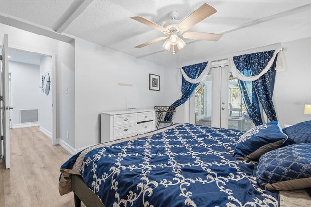 4339 50TH AVENUE S, St Petersburg, FL 33711