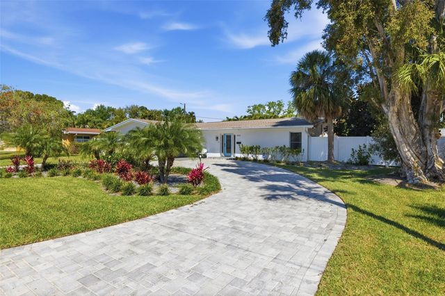 4339 50TH AVENUE S, St Petersburg, FL 33711