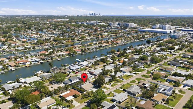 4339 50TH AVENUE S, St Petersburg, FL 33711
