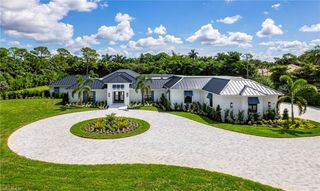 620 Carica RD, Naples, FL 34108