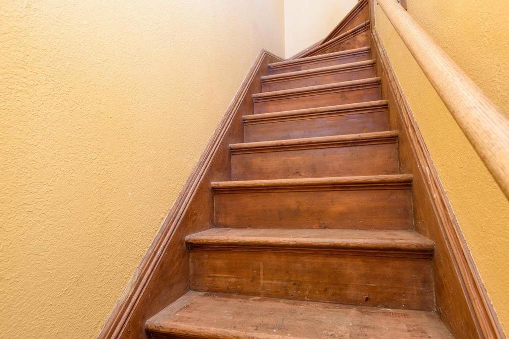 Image 15 of property listing at Address unavailable.