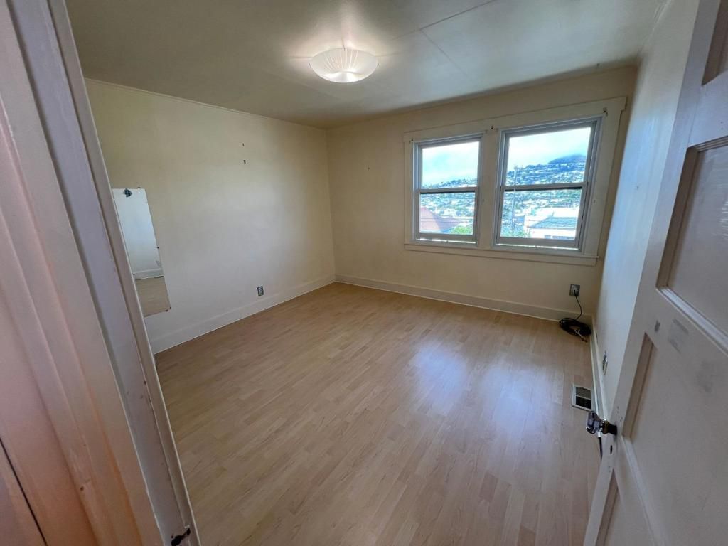 Image 19 of property listing at Address unavailable.