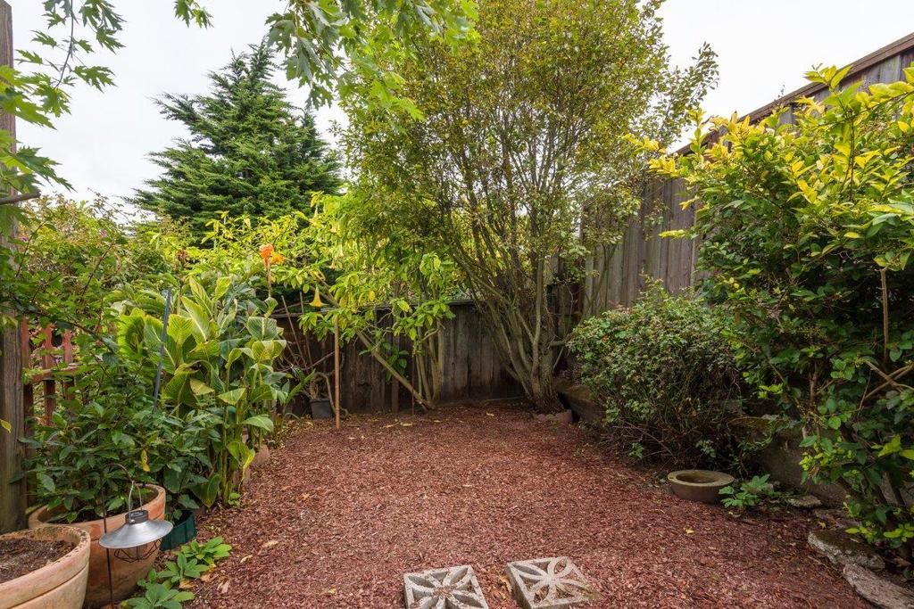 Image 28 of property listing at Address unavailable.