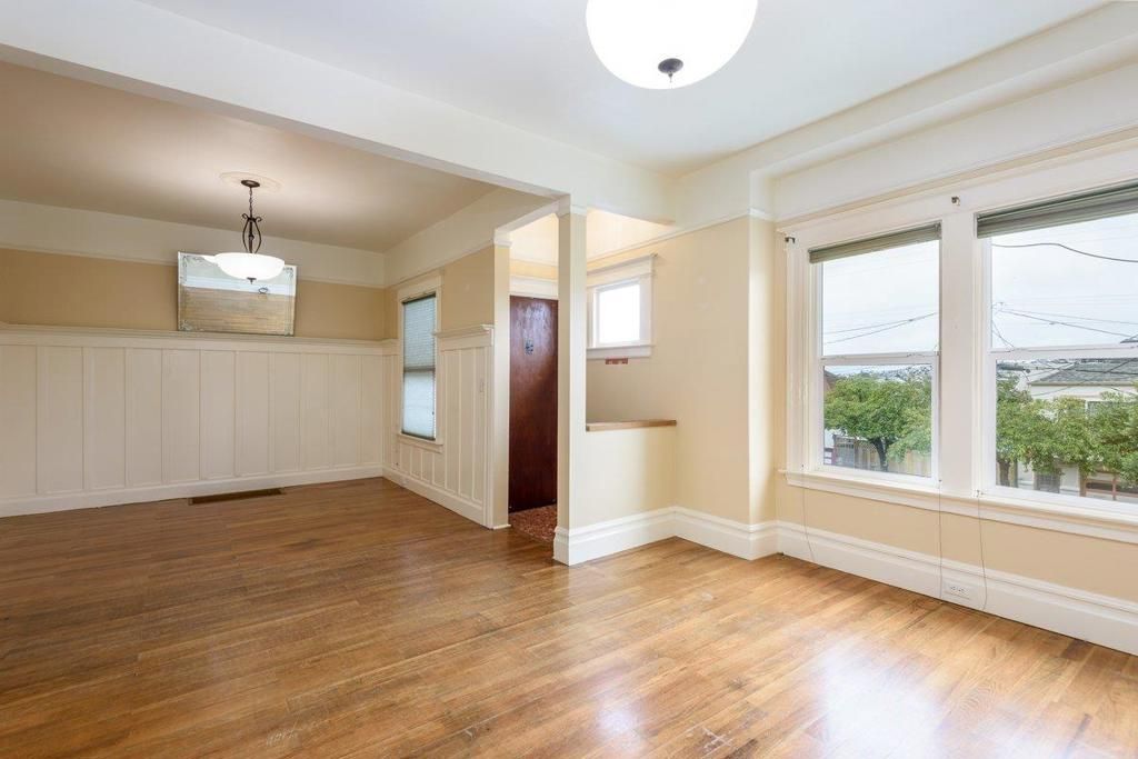 Image 3 of property listing at Address unavailable.