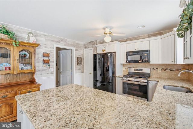 1013 BUCCANEER LANE, Manahawkin, NJ 08050