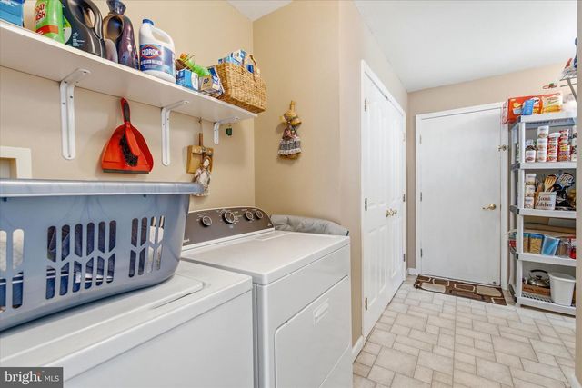 1013 BUCCANEER LANE, Manahawkin, NJ 08050