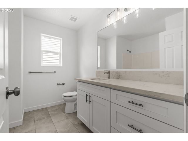 5016 Ne CANDLEWOOD Pl, Hillsboro, OR 97124