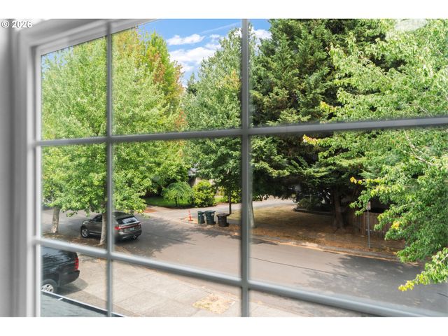 5016 Ne CANDLEWOOD Pl, Hillsboro, OR 97124