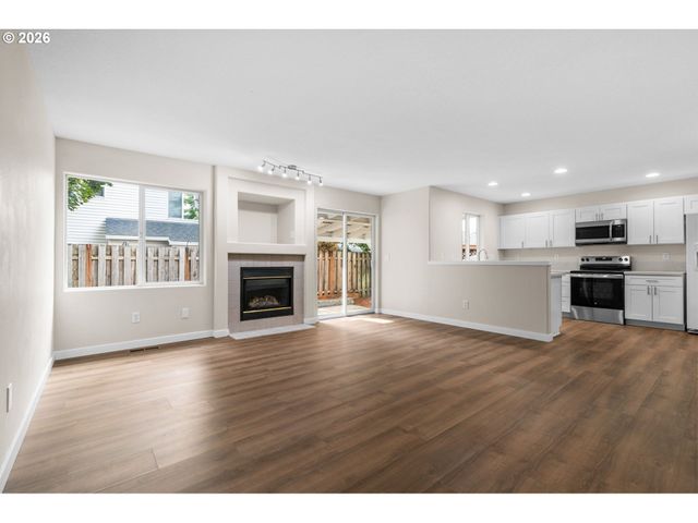 5016 Ne CANDLEWOOD Pl, Hillsboro, OR 97124
