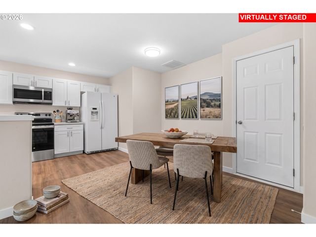 5016 Ne CANDLEWOOD Pl, Hillsboro, OR 97124