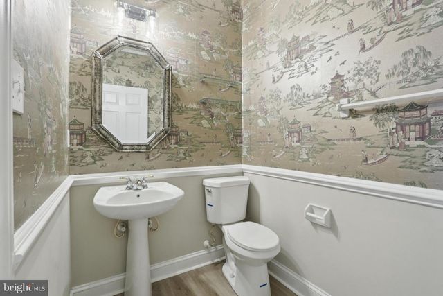 78 CHAPEL HILL RD, Mount Laurel, NJ 08054