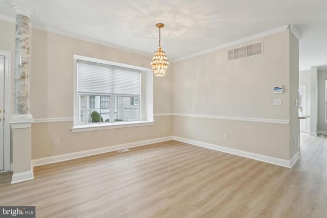 78 CHAPEL HILL RD, Mount Laurel, NJ 08054