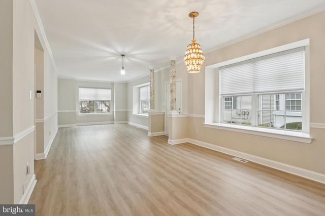 78 CHAPEL HILL RD, Mount Laurel, NJ 08054