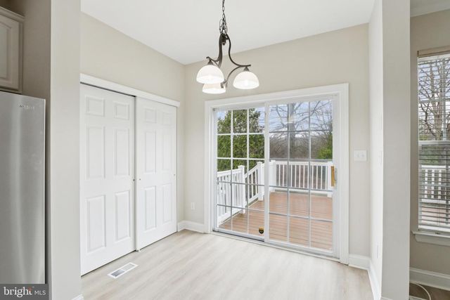 78 CHAPEL HILL RD, Mount Laurel, NJ 08054