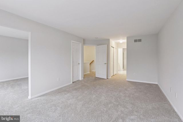 78 CHAPEL HILL RD, Mount Laurel, NJ 08054