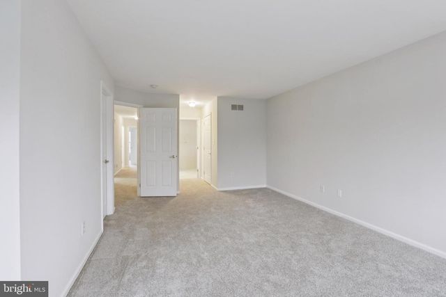 78 CHAPEL HILL RD, Mount Laurel, NJ 08054