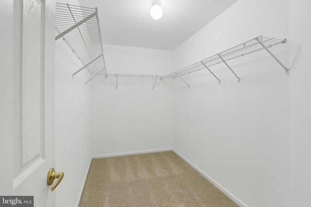 78 CHAPEL HILL RD, Mount Laurel, NJ 08054