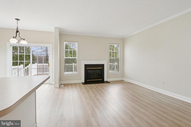 78 CHAPEL HILL RD, Mount Laurel, NJ 08054