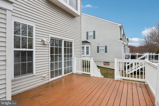 78 CHAPEL HILL RD, Mount Laurel, NJ 08054