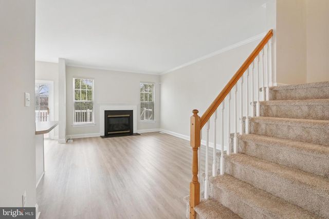 78 CHAPEL HILL RD, Mount Laurel, NJ 08054