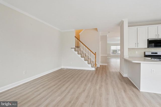 78 CHAPEL HILL RD, Mount Laurel, NJ 08054