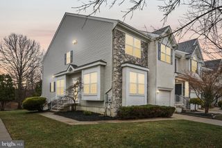 78 CHAPEL HILL RD, Mount Laurel, NJ 08054