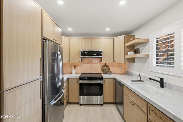 5950 N 78TH Street 130, Scottsdale, AZ 85250
