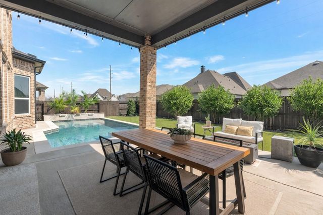 30511 Southpoint Way Court, Fulshear, TX 77441