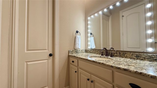 4 Raven Circle, Heath, TX 75032