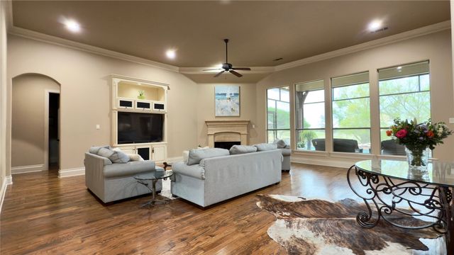 4 Raven Circle, Heath, TX 75032