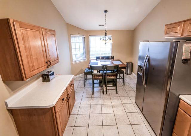 130 Polly Lane, Hobart, IN 46342