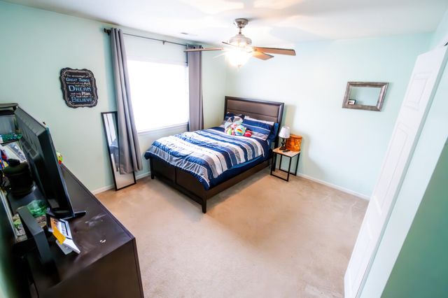 130 Polly Lane, Hobart, IN 46342