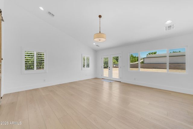 2265 E BONANZA Road, Gilbert, AZ 85297