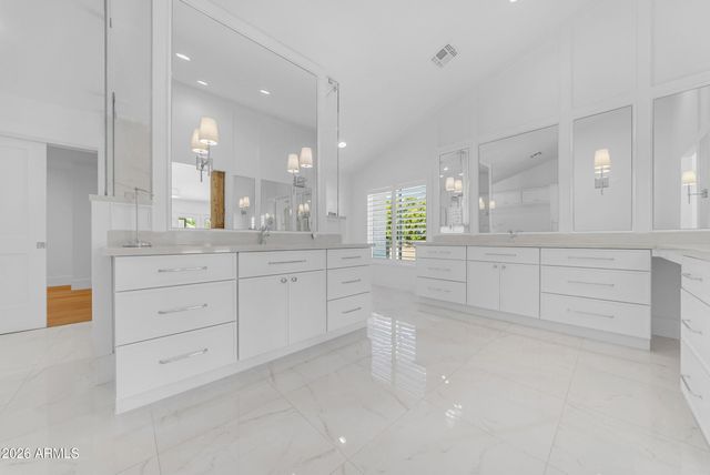 2265 E BONANZA Road, Gilbert, AZ 85297