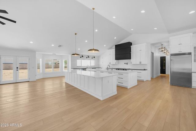 2265 E BONANZA Road, Gilbert, AZ 85297