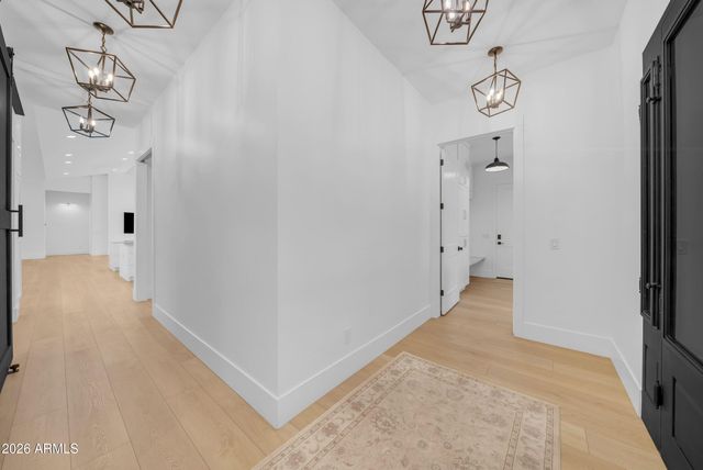 2265 E BONANZA Road, Gilbert, AZ 85297