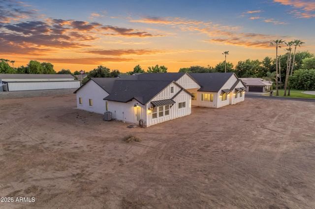 2265 E BONANZA Road, Gilbert, AZ 85297