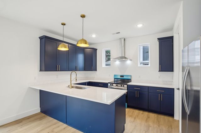 914 Smiley St, Nashville, TN 37206