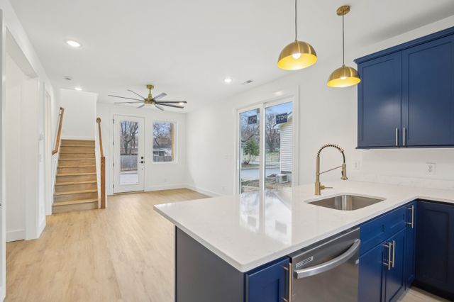 914 Smiley St, Nashville, TN 37206