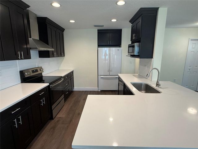 514 LONGFELLOW COURT C, Safety Harbor, FL 34695
